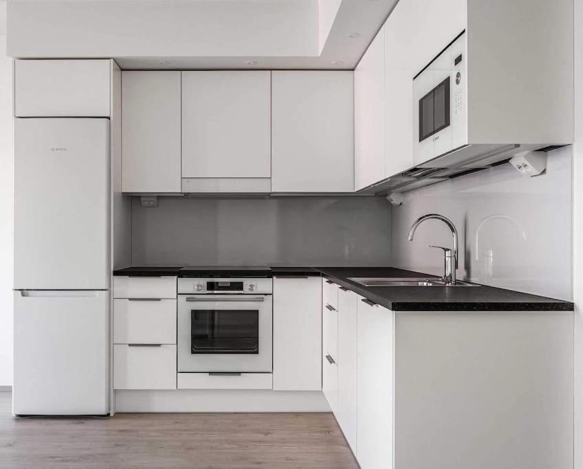 Cityliving Lux - Private, Free Parking Apartment *